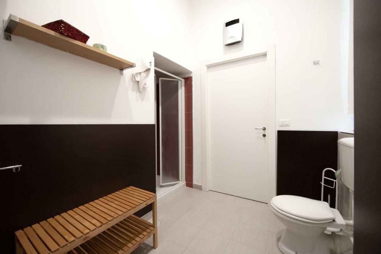 Experience 2* Neapel